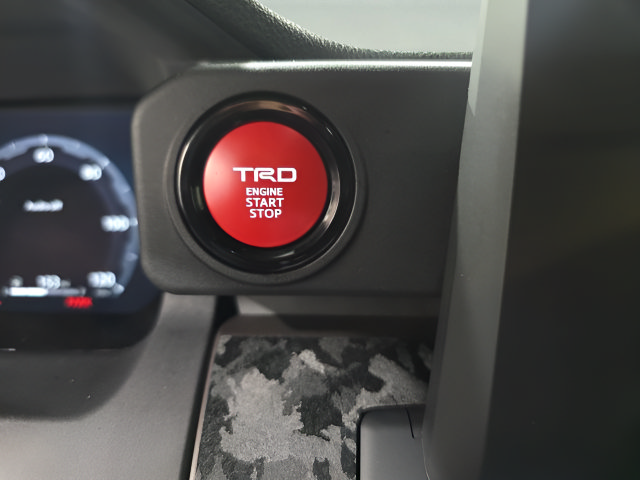 Used 2025 Toyota Tacoma TRD Off-Road AWD/4WD image 28