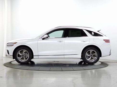 Used 2026 Genesis GV70 2.5T Select AWD/4WD image 4