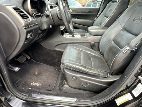 Used 2014 Jeep Grand Cherokee Overland w/ Trailer Tow Group IV image 16