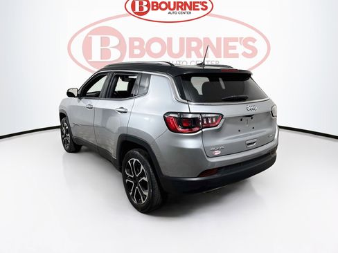 Used 2023 Jeep Compass Limited AWD/4WD image 7