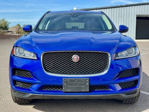 Used 2020 Jaguar F-PACE Premium image 3