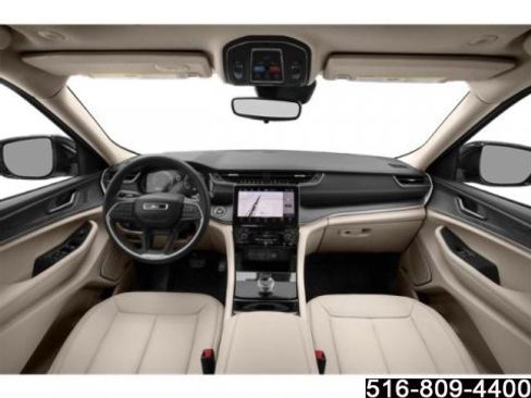 Used 2021 Jeep Grand Cherokee L Laredo w/ Luxury Tech Group I image 12