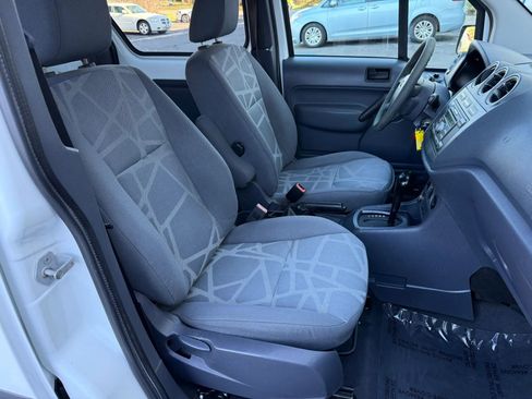 Used 2010 Ford Transit Connect XLT image 18