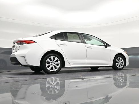 Used 2024 Toyota Corolla LE image 28