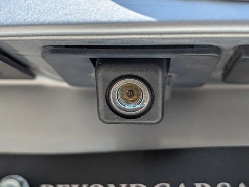 Used 2018 MAZDA MAZDA3 Touring FWD image 12