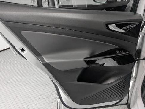 Used 2021 Volkswagen ID.4 Pro S w/ Gradient Package image 17