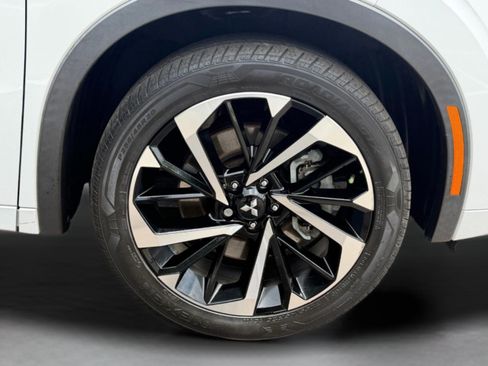 Used 2023 Mitsubishi Outlander SEL FWD image 37