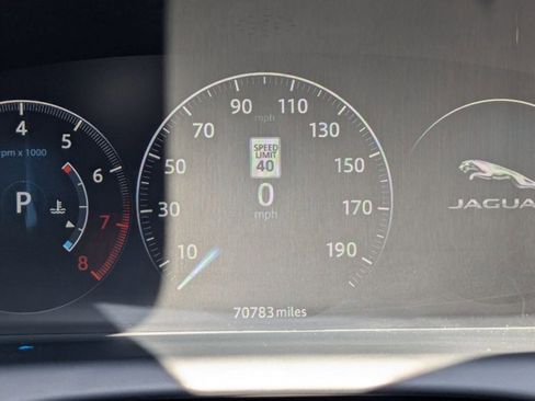 Used 2019 Jaguar XJ R-Sport image 11