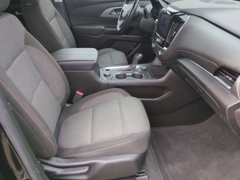 Used 2020 Chevrolet Traverse LT w/ Driver Confidence II Package image 21