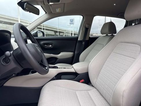 Used 2026 Honda HR-V LX image 7