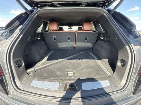 Used 2021 Cadillac XT5 Premium Luxury AWD/4WD image 24