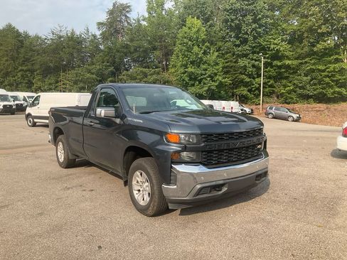 Used 2020 Chevrolet Silverado 1500 W/T w/ WT Convenience Package AWD/4WD image 3
