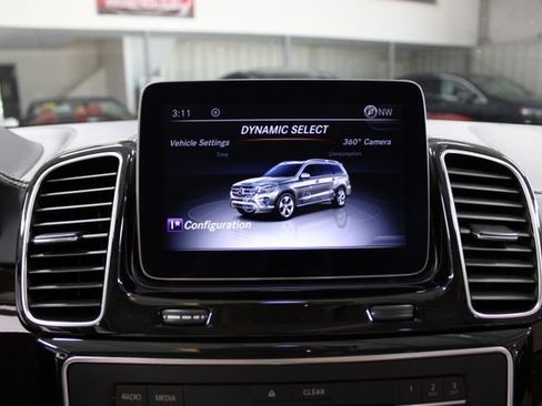 Used 2018 Mercedes-Benz GLS 450 4MATIC image 25