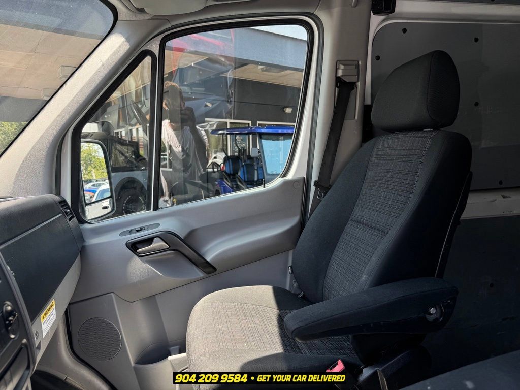 Used 2017 Mercedes-Benz Sprinter 2500 image 25