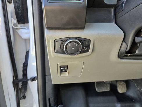 Used 2018 Ford F150 XL w/ Equipment Group 101A Mid image 15