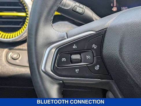 Used 2024 Chevrolet Trax ACTIV w/ Sunroof Package FWD image 21