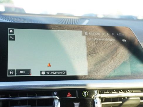 Used 2022 BMW 430i Convertible image 17