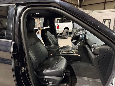 Used 2020 Ford Explorer ST AWD/4WD image 27
