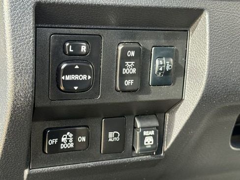 Used 2020 Toyota Tundra Limited w/ Limited Premium Package image 23