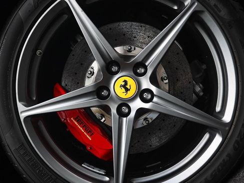 Certified 2011 Ferrari 458 Italia Coupe RWD image 13