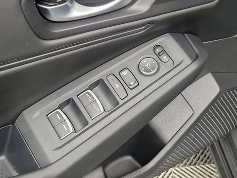 Used 2025 Honda Accord SE image 18