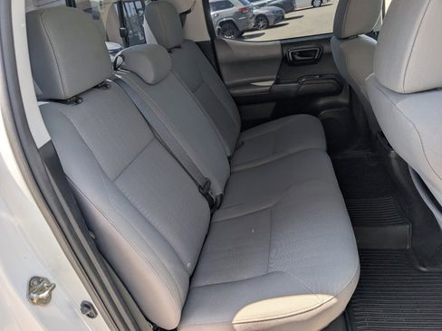 Used 2018 Toyota Tacoma SR w/ SR Convenience Package AWD/4WD image 5