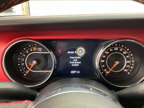 Used 2023 Jeep Gladiator Rubicon w/ Cold Weather Group AWD/4WD image 9
