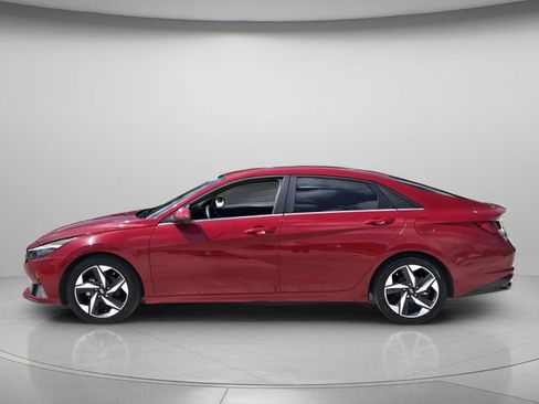 Used 2023 Hyundai Elantra Limited FWD image 3