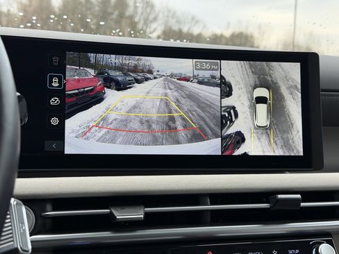 Used 2025 Hyundai Tucson Limited image 7