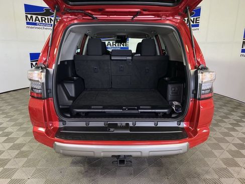 Used 2023 Toyota 4Runner TRD Off-Road AWD/4WD image 31