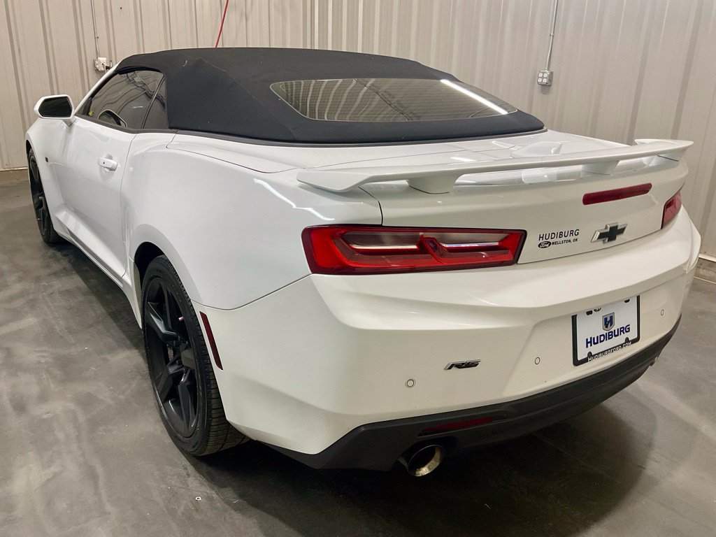 Used 2017 Chevrolet Camaro LT RWD image 20