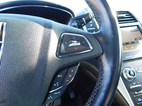 Used 2018 Lincoln MKC Reserve w/ Lincoln MKC Climate Package image 23