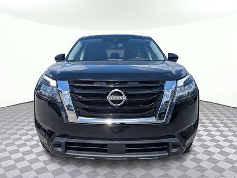 Used 2025 Nissan Pathfinder SV FWD image 8