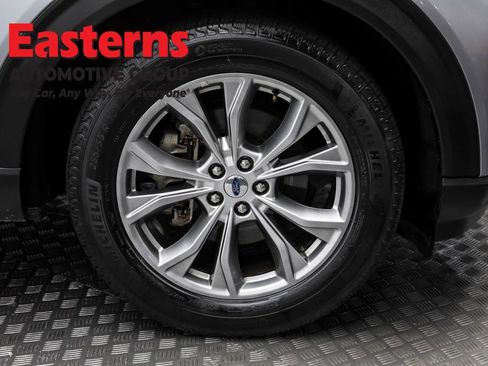 Used 2024 Ford Explorer Limited image 32