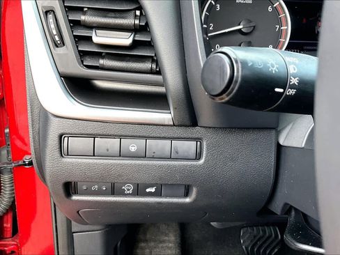 Certified 2024 Nissan Rogue SV w/ SV Premium Package FWD image 32