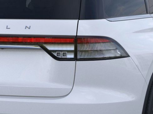 New 2025 Lincoln Aviator Reserve w/ Luxury Package image 21