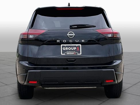 Used 2025 Nissan Rogue SV w/ SV Premium Package FWD image 5