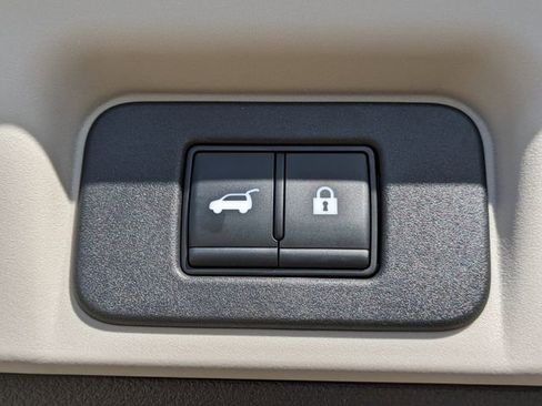 Used 2023 Nissan Ariya image 15