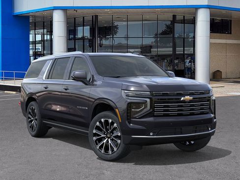 New 2026 Chevrolet Suburban High Country image 7