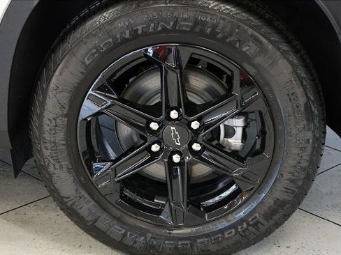 New 2025 Chevrolet Blazer LT w/ Midnight/Sport Edition image 3