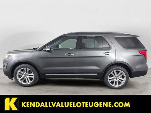 Used 2016 Ford Explorer XLT w/ Equipment Group 202A image 2