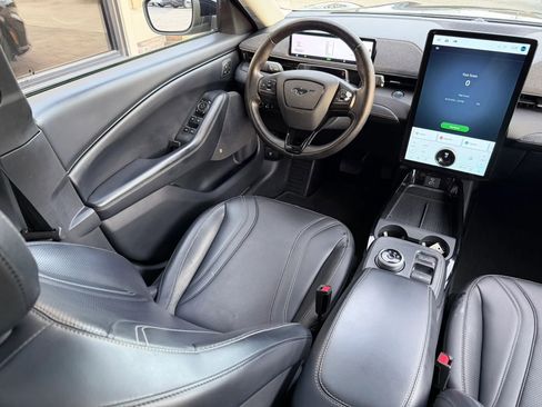 Used 2021 Ford Mustang Mach-E Premium image 9