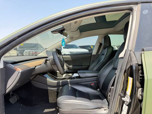 Used 2020 Tesla Model 3 Long Range AWD/4WD image 5