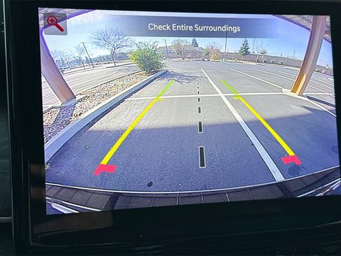 Used 2024 Jeep Grand Cherokee Limited image 28