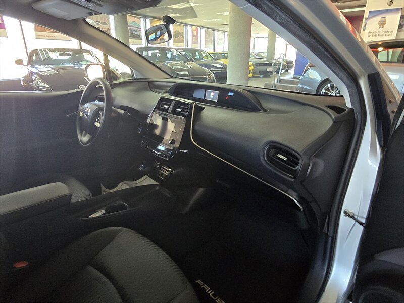 Used 2016 Toyota Prius Two FWD image 14