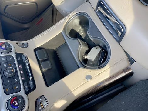 Used 2019 GMC Yukon SLT w/ Premium Edition AWD/4WD image 37