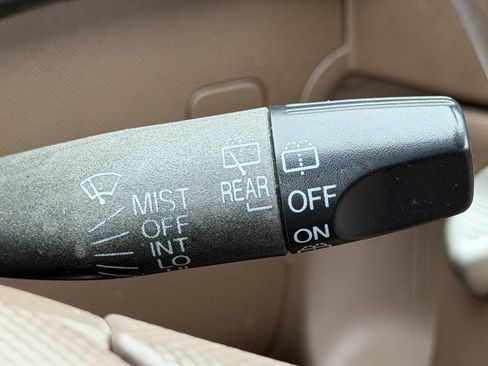 Used 2004 Honda CR-V LX image 35