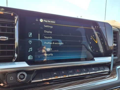 Used 2025 Chevrolet Silverado 1500 LT image 62