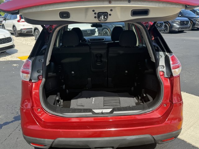 Used 2016 Nissan Rogue SV w/ SV Premium Package AWD/4WD image 13