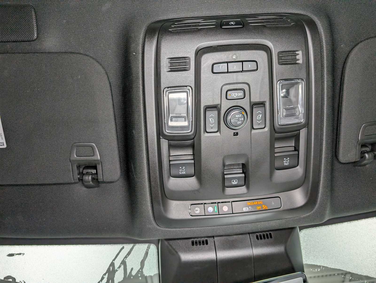 Used 2023 Cadillac Escalade Premium Luxury AWD/4WD image 39